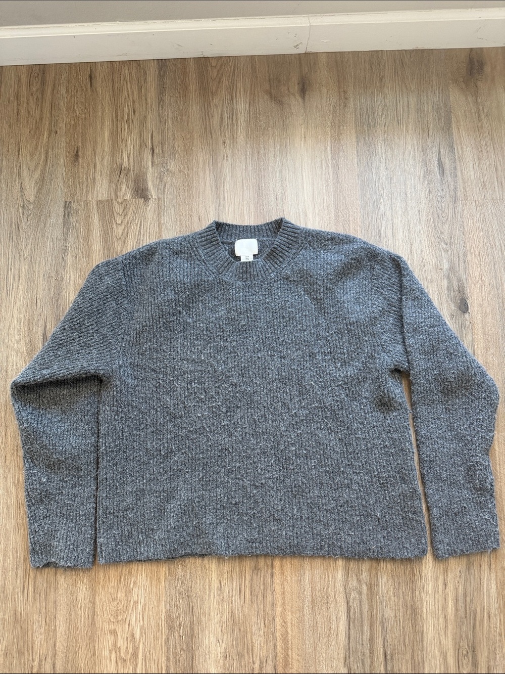 H&M Women's Gray Ribbed Sweater